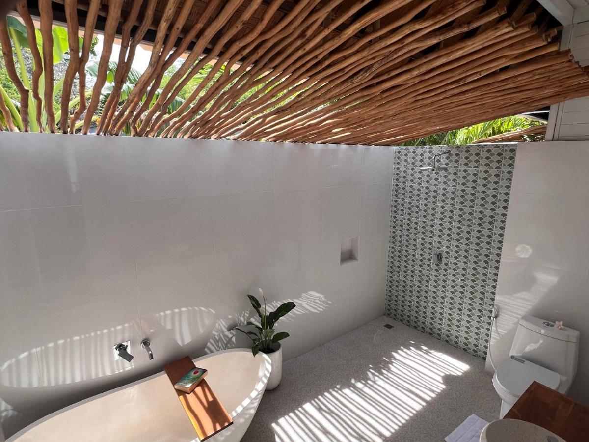 Mista Ceningan'S Beach Bungalows Previously The Kubu 221 Lembongan Exterior foto